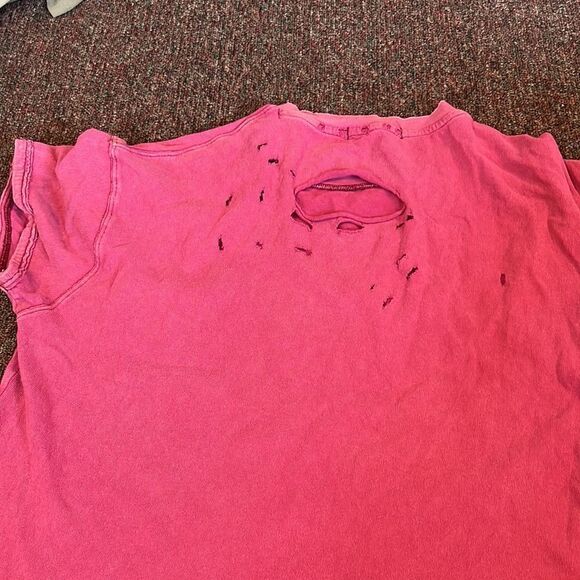 We the free distressed top small - Picture 5 of 6